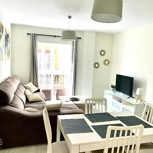 https://fantstico-piso-en-el-corazn-de-mlaga-con-patio.1costadelsol.com